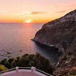 Grazia Scannella Otel